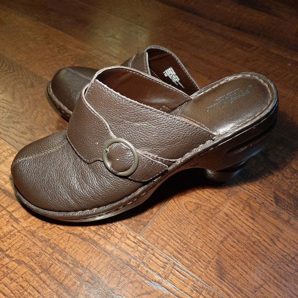 Great Northwest Brown Leather.